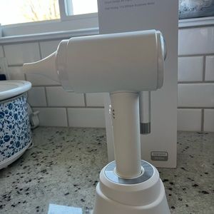 Lylux CORDLESS Hair Dryer